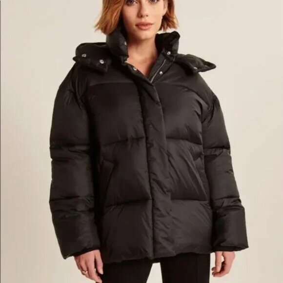 New with Tags NWT Abercrombie & Fitch Black Oversized Puffer Jacket Size Small - Picture 2 of 10